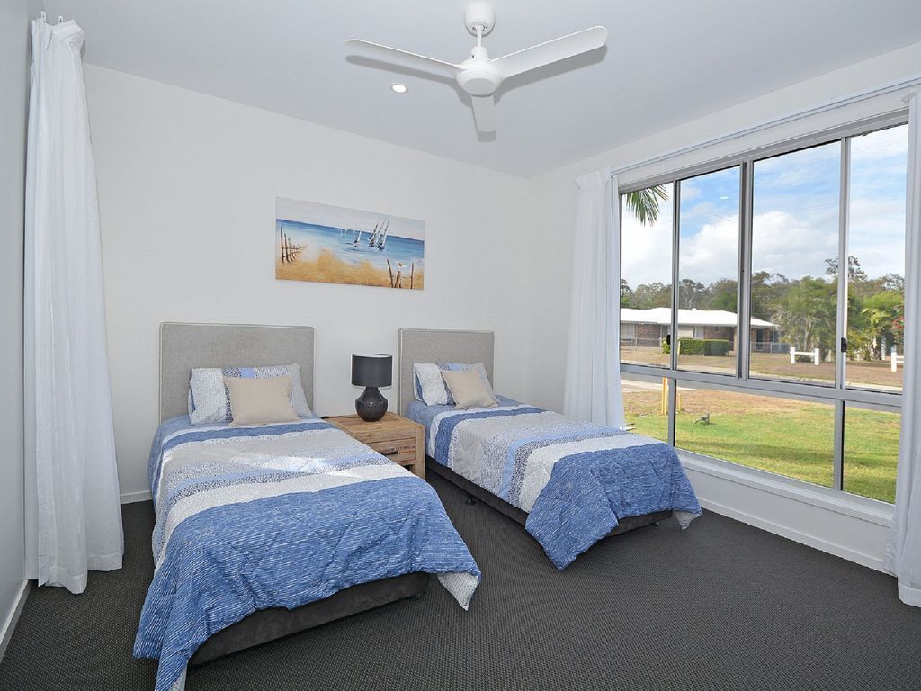 Beachside - Burrum Heads- Beachfront - 3br- Wifi