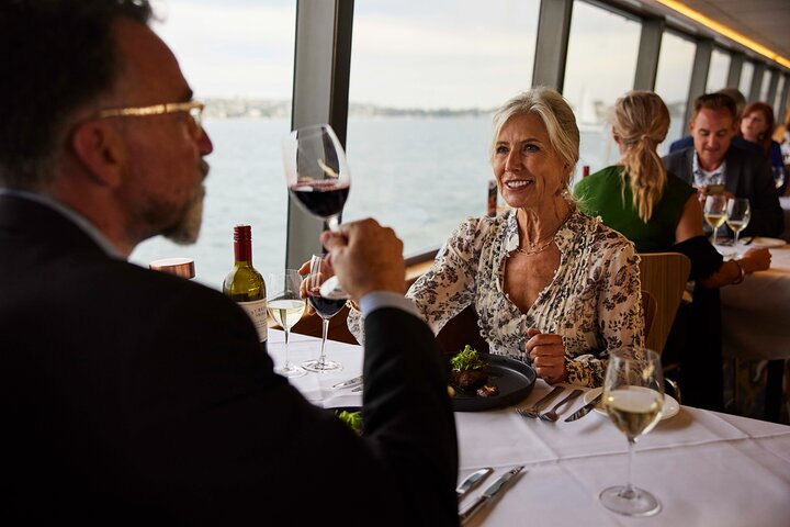 2-Day Yarra Valley Wine Tour with Luxury Vineyard Resort Stay