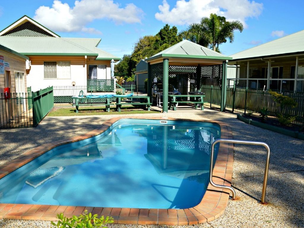 San Marco Villa 3 - Burrum Heads - Beachfront - 2BR - Pool