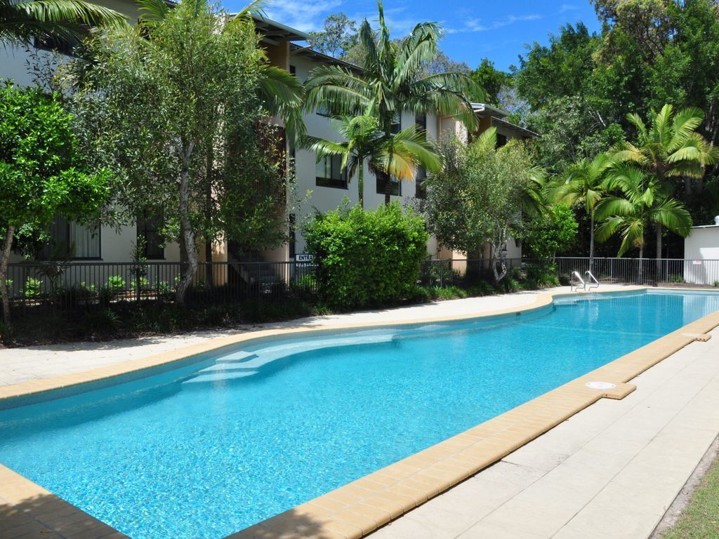 32/15 Rainbow Shores - Unit Overlooking Bushland With Shared Swimming Pool, spa and Tennis Court