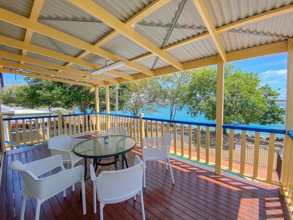 Ocean Shores UP – Burrum Heads- Riverfront – Pool -2br