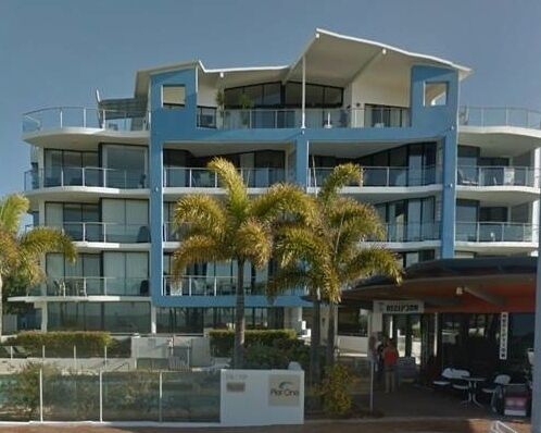 Luxurious Beachfront Apartment