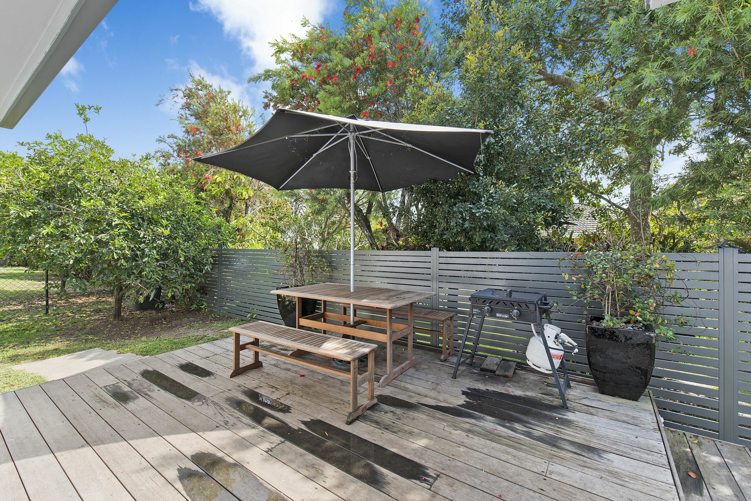 Salty Dog Cottage - Pet Friendly Dogs Welcome - 400 m to Kings Beach