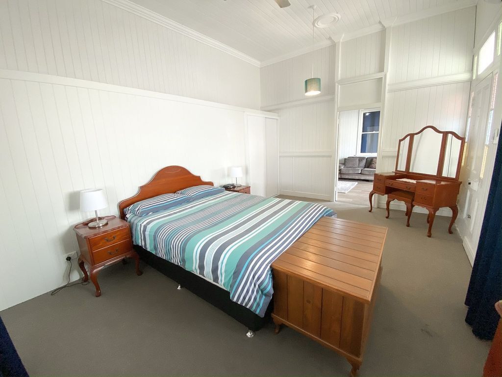 A Beach House@burrum - Water Views-3br-aircon -pets OK