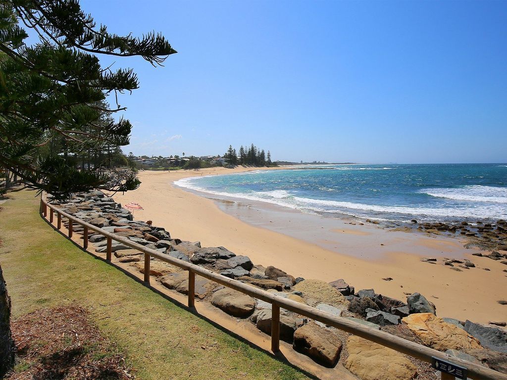 Seashells Unit 3, 18 Queen of Colonies Parade. Moffat Beach