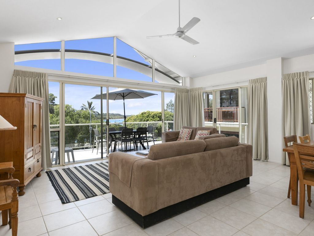 Beautiful North Facing River Views at Noosaville - Unit 4 Riverside 235 Gympie Tce