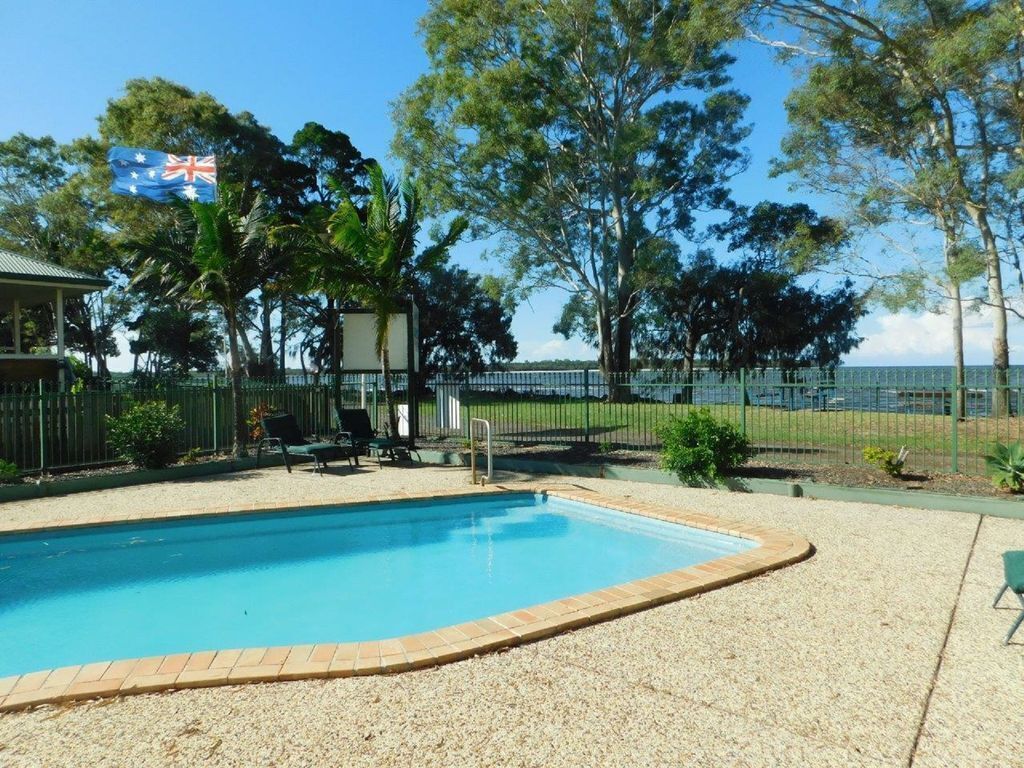 San Marco Villa 5 - Burrum Heads- Beachfront - 2BR - Pool