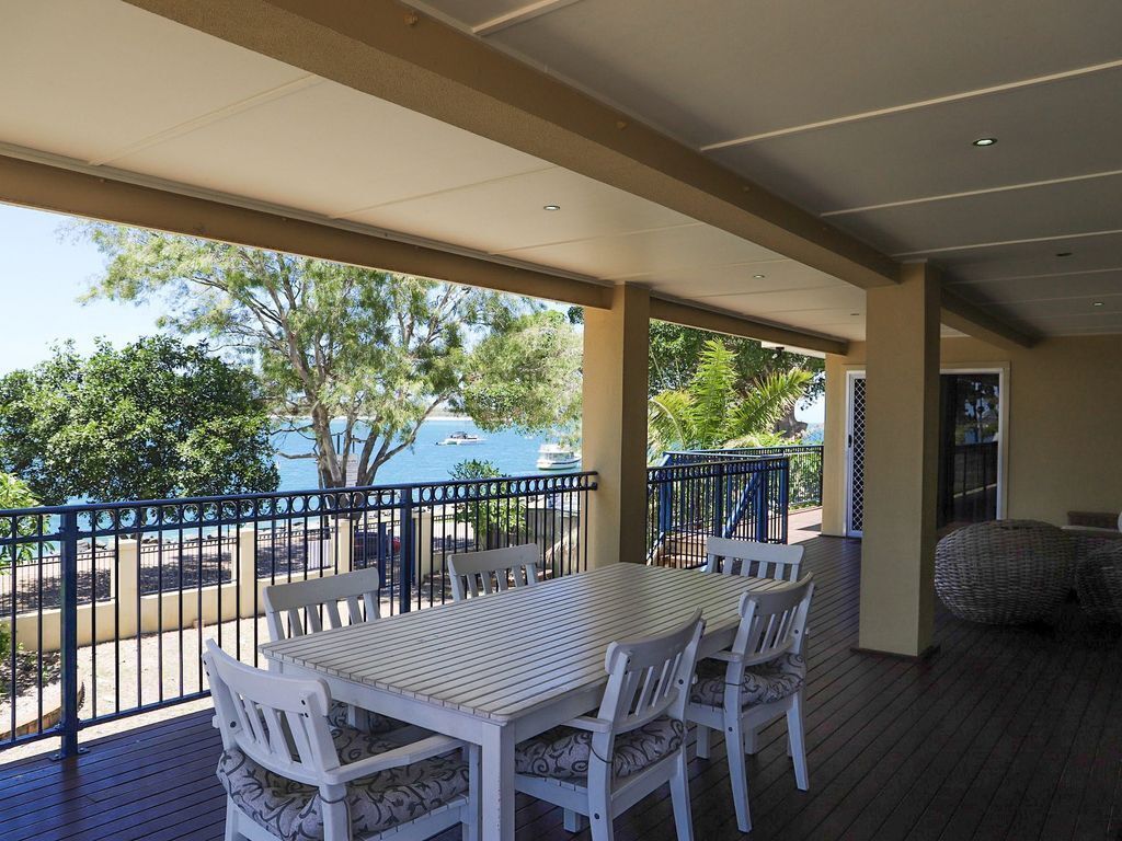 Go Fish - Burrum Heads - Riverfront - 4BR - Pets Welcome