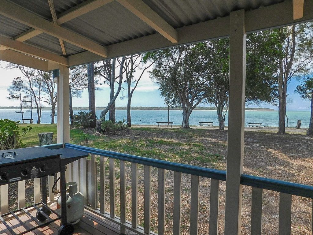 Kendi – Burrum Heads- Riverfront – 2br- Close to Shops