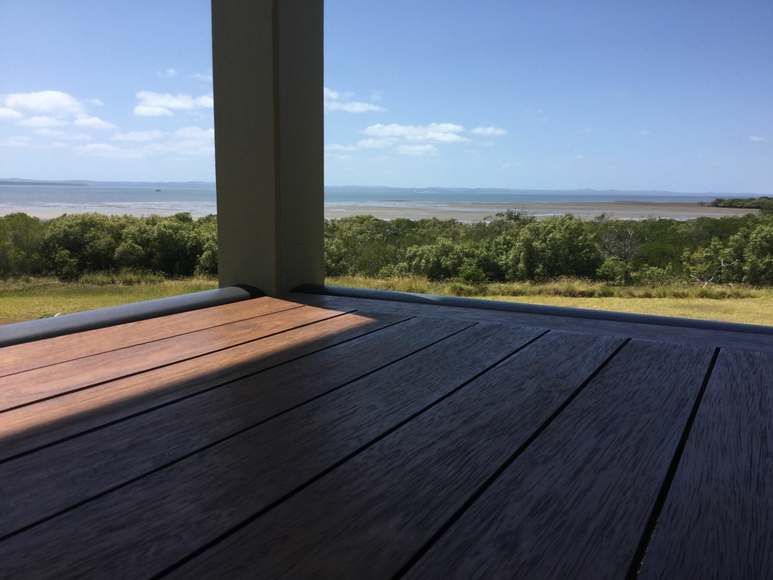 Sea Breeze,swim Beach, Marina, Fraser Island & Ocean, Stay in Morden House