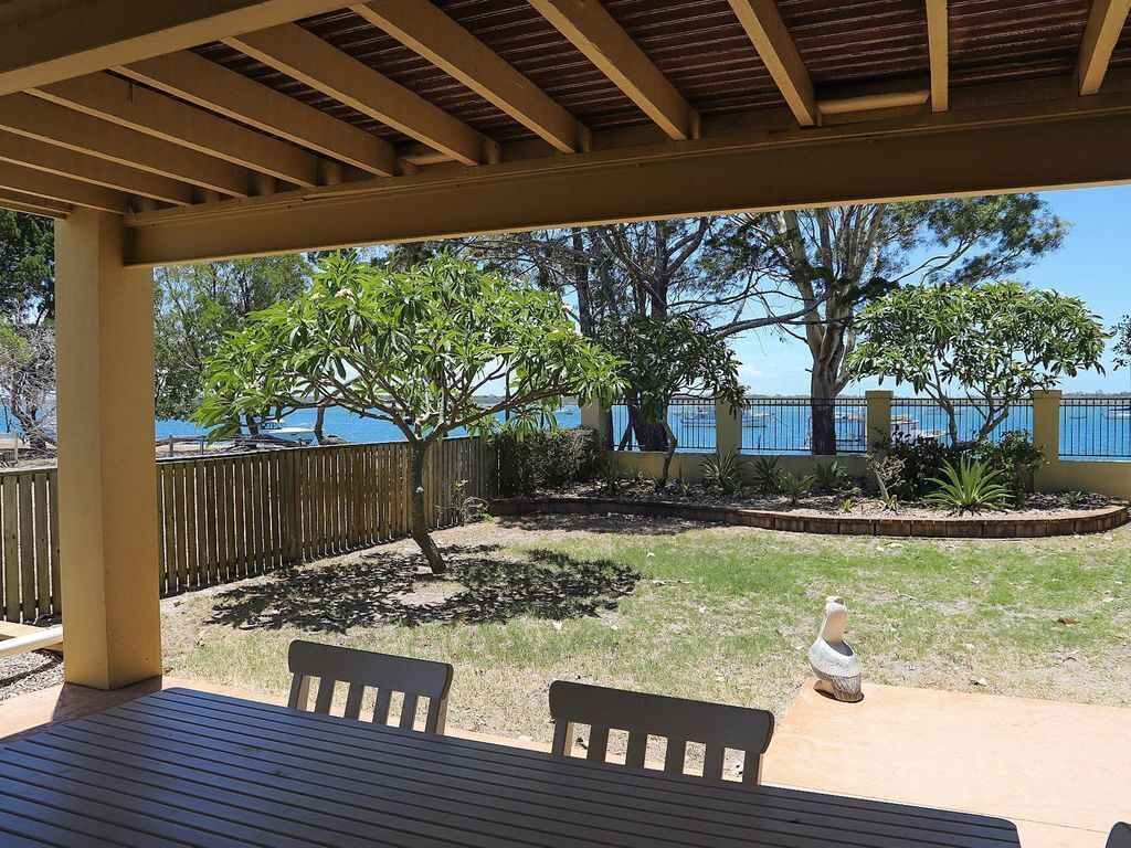 Go Fish - Burrum Heads - Riverfront - 4BR - Pets Welcome