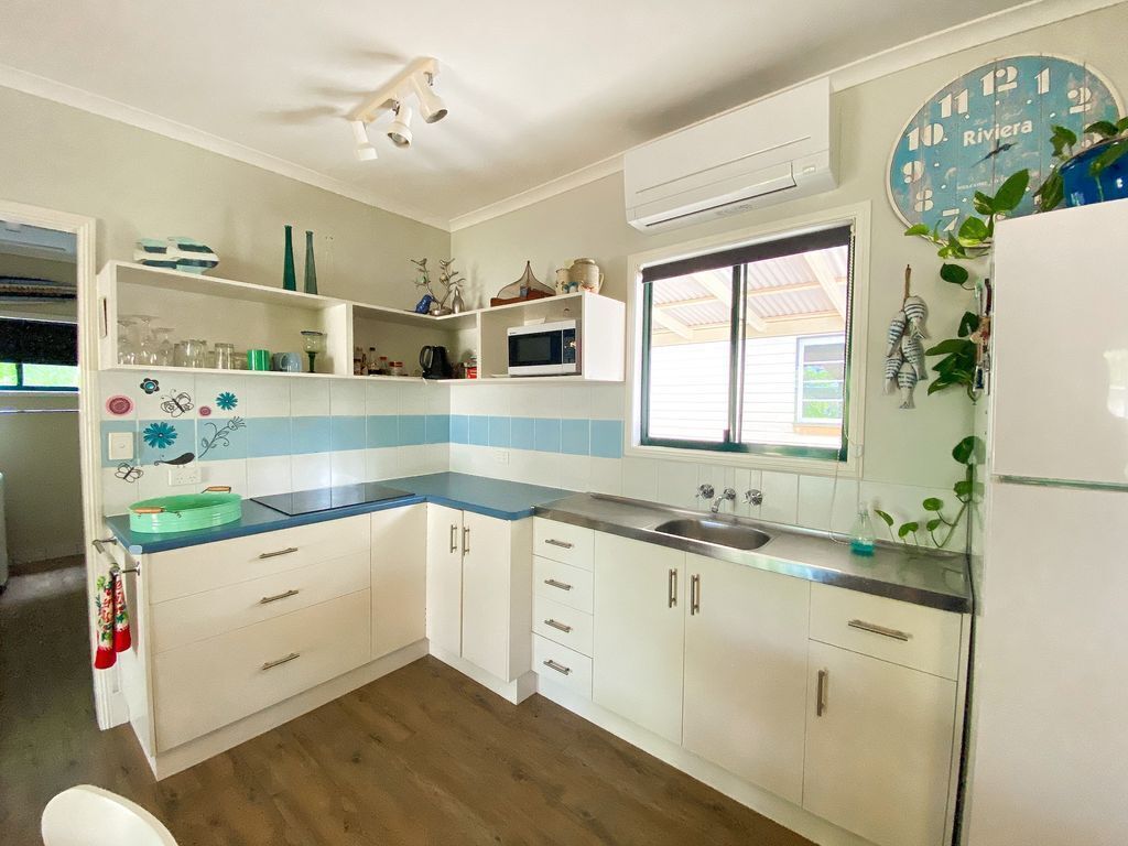 The Batch - Burrum Heads - Walk To Beach - 2BR - Pets Welcome