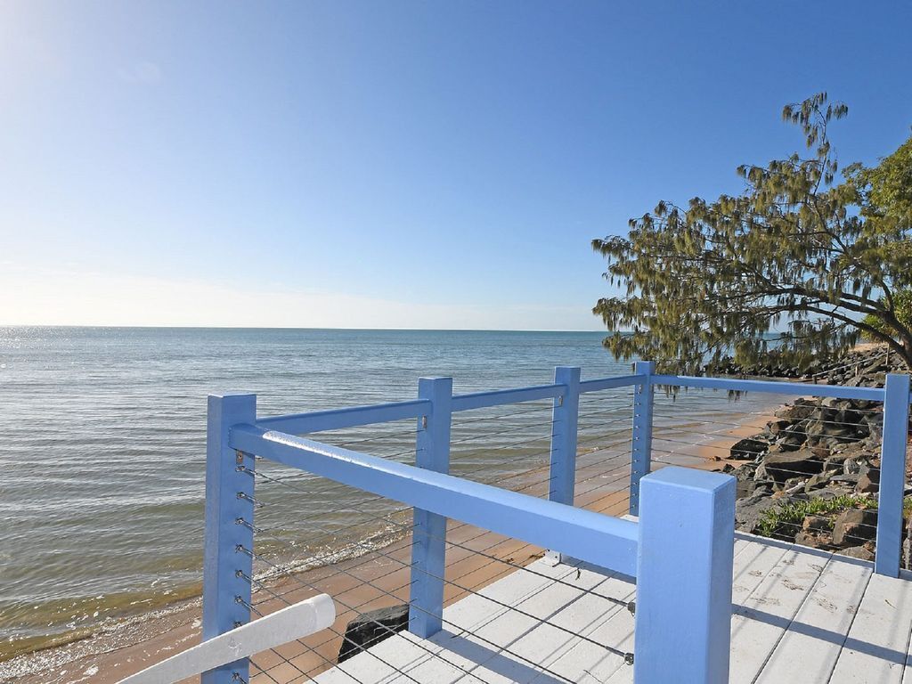 Burrum Beach House - Waterfront - Fishing Jetty - Sleeps 4