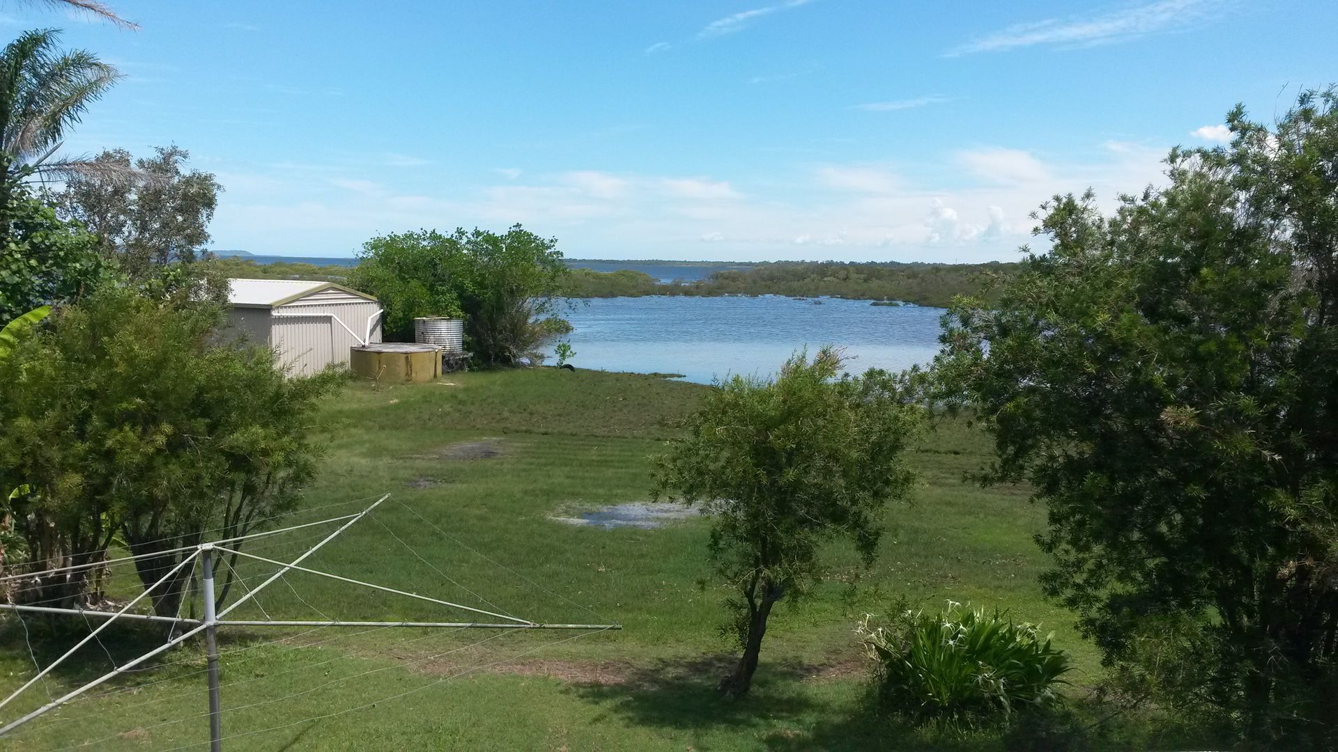 Boonooroo House - Pet Friendly - Fraser Coast - Gateway to Great Sandy Strait