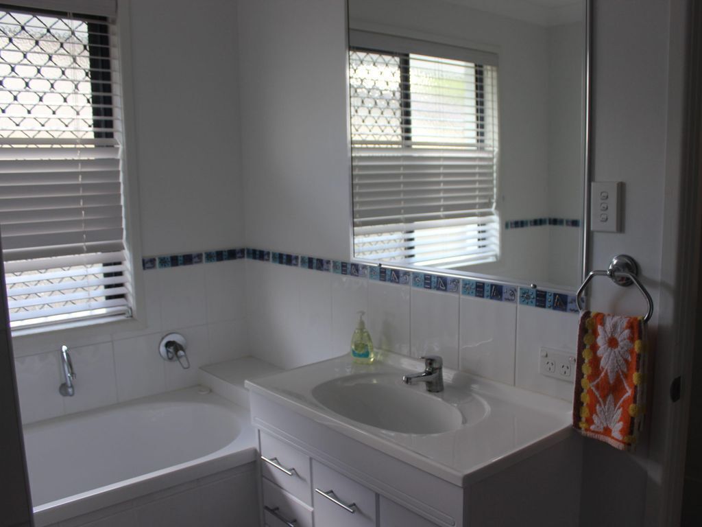 Seahaven - Toogoom- Beachfront- 4br- Aircon- Pets Welcome