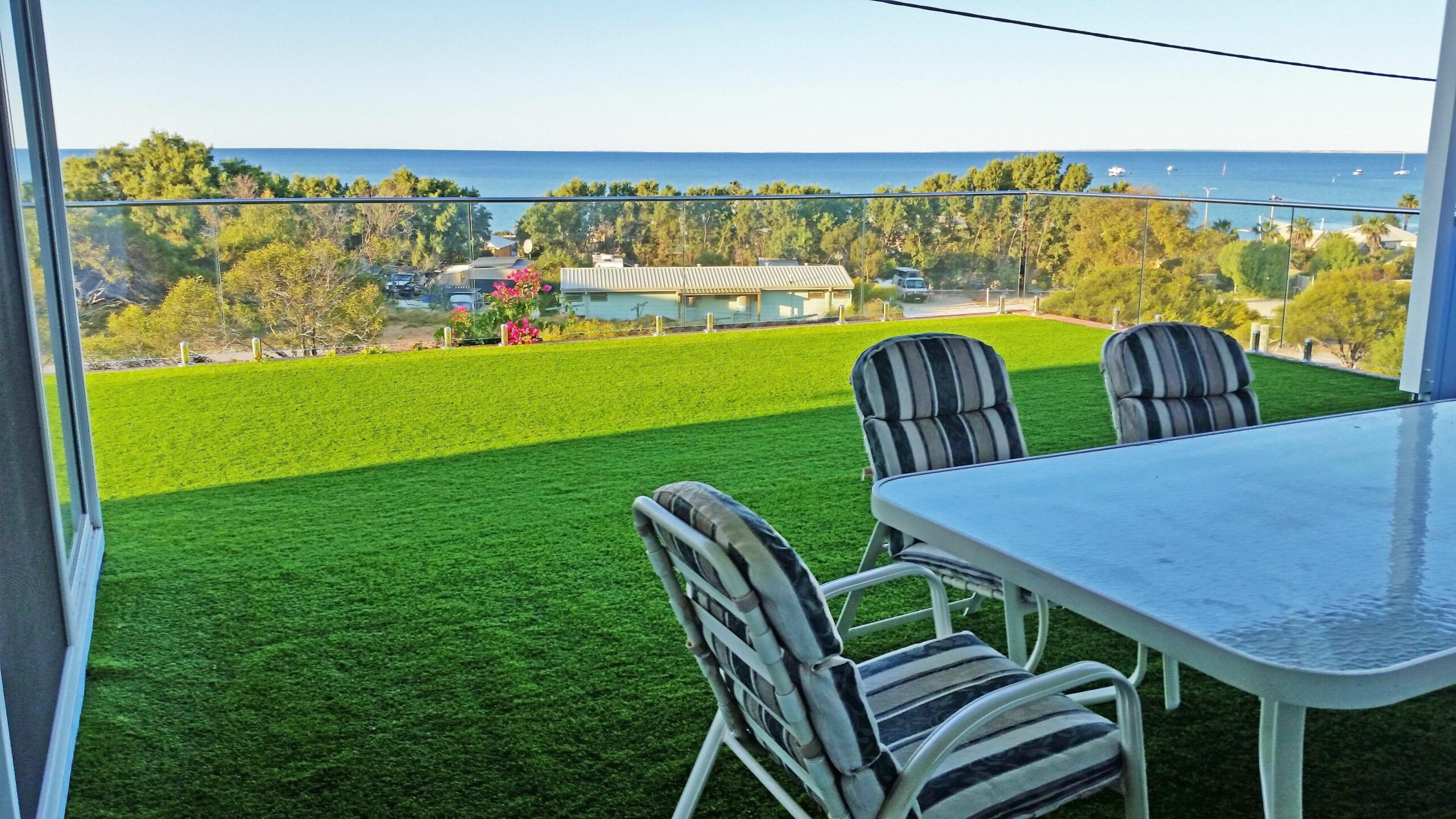 "Bay Reflections"  Magic Retreat with Absolutely Panoramic Views over Shark Bay.