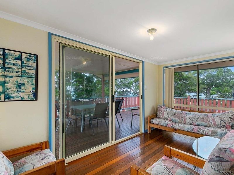 Sunrise Up - Burrum Heads- Riverfront- 3br- Pets Welcome