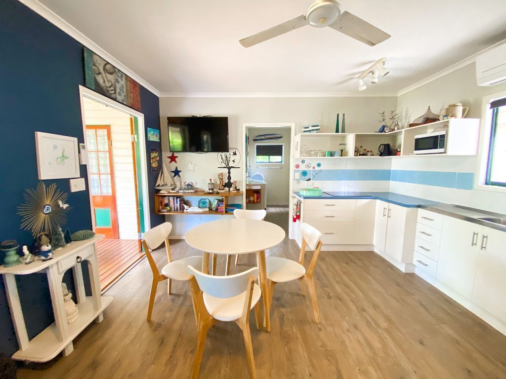 The Batch - Burrum Heads - Walk To Beach - 2BR - Pets Welcome