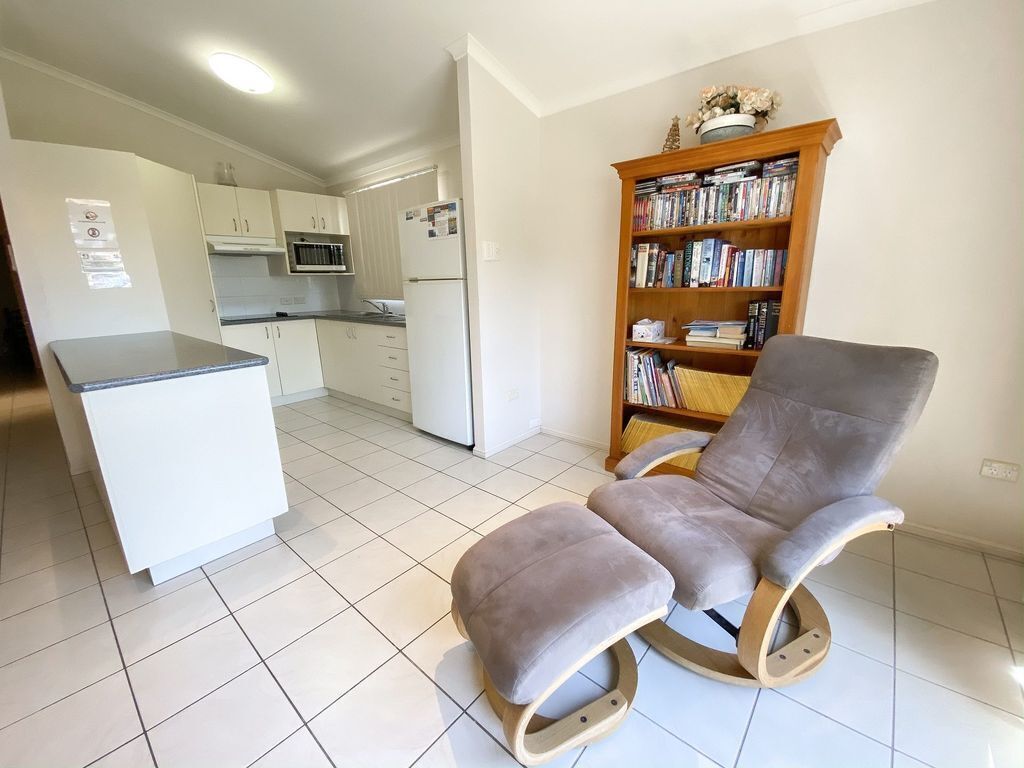 On The Bank - Burrum Heads- Riverfront- 3br- Aircon