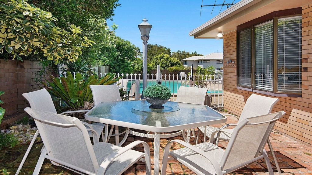 5 Margaret St Kings Beach QLD