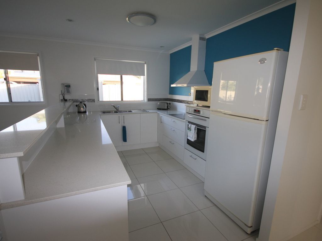 62 Tingira Close - Modern Lowset Home With Swimming Pool, Outdoor Area, Ample Parking. Pet Friendly