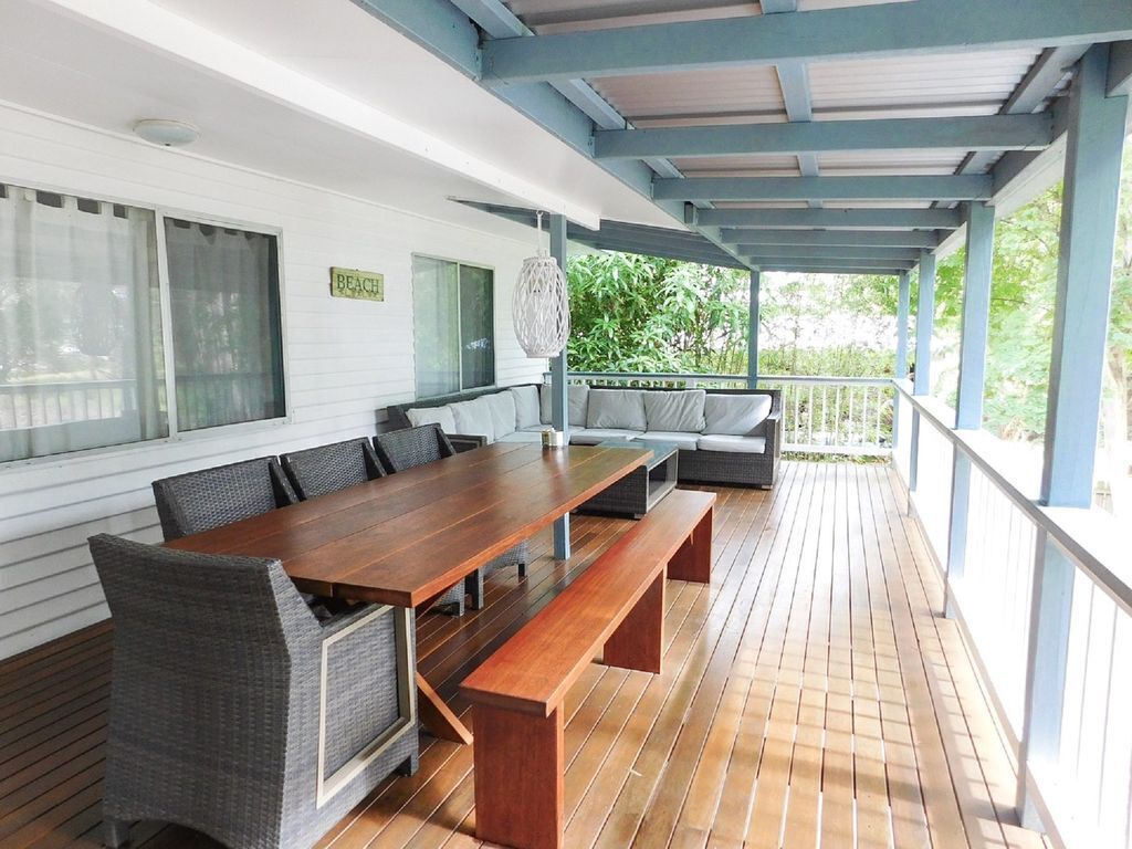 Cutie on the Beach - Toogoom-beachfront - 2br- Aircon