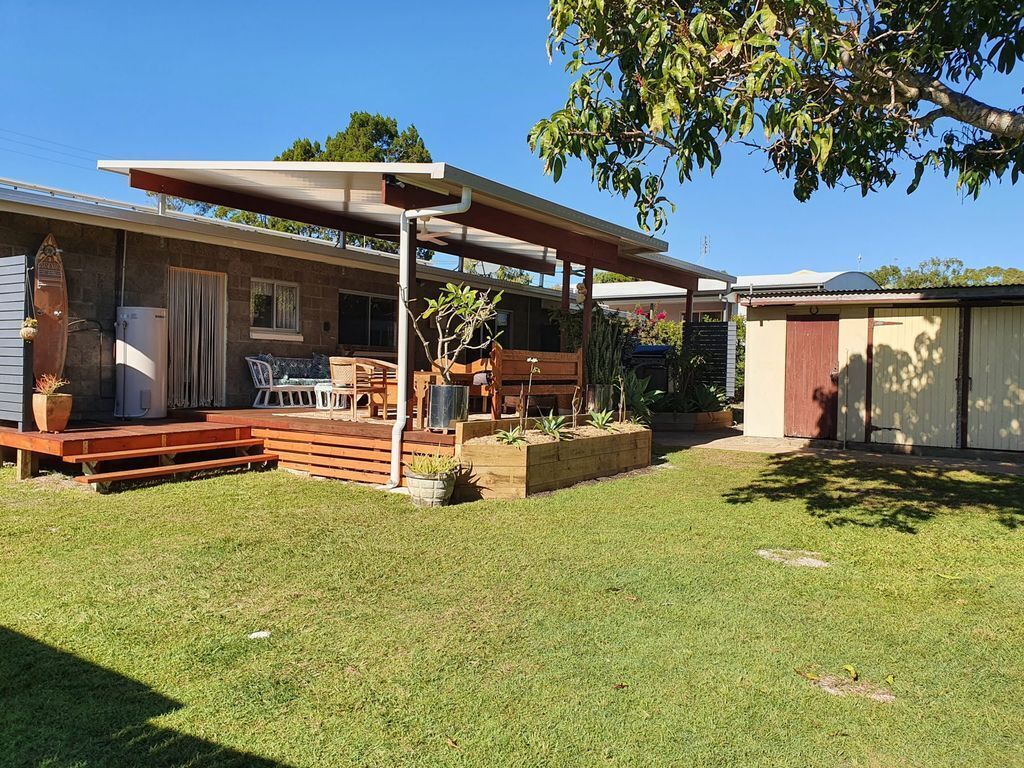 12 Zircon Street - Renovated Beach Shack With the Perfect Blend of Comfort and Coastal Cool