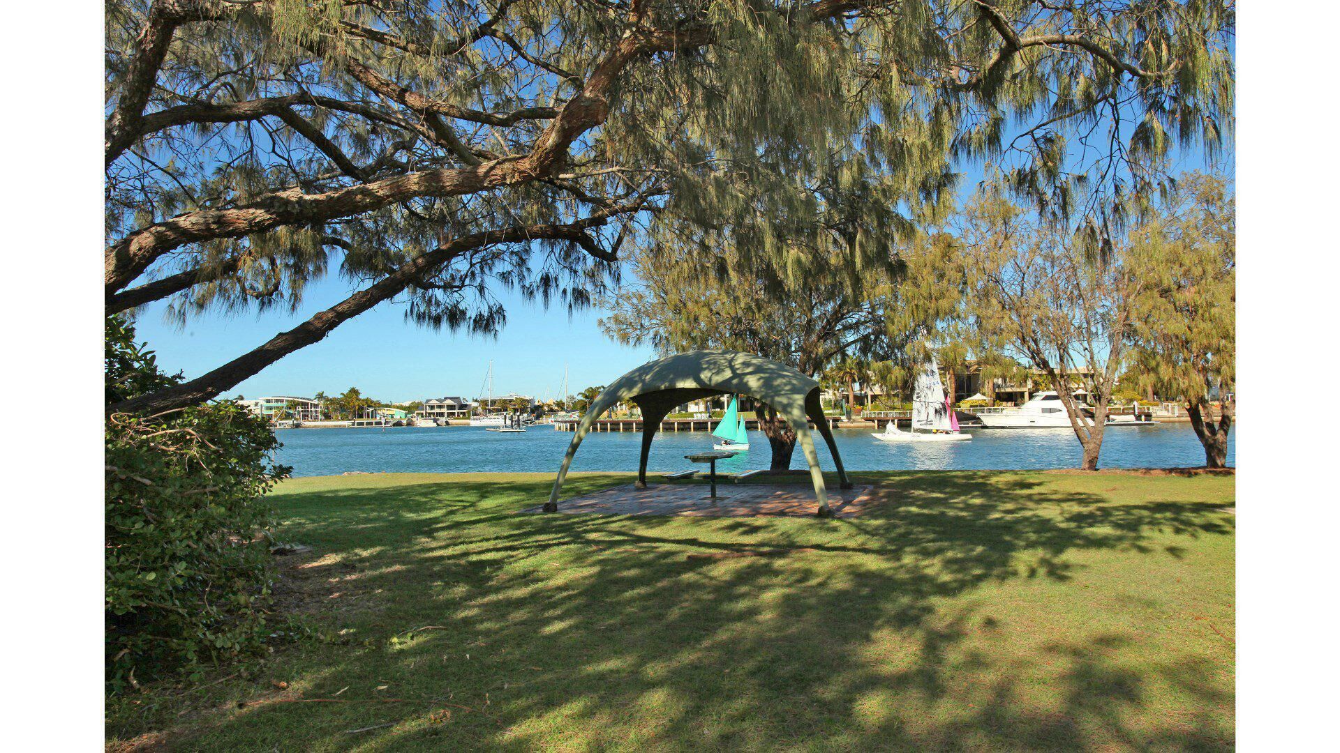 2 Bedroom Apartment in the heart of Mooloolaba
