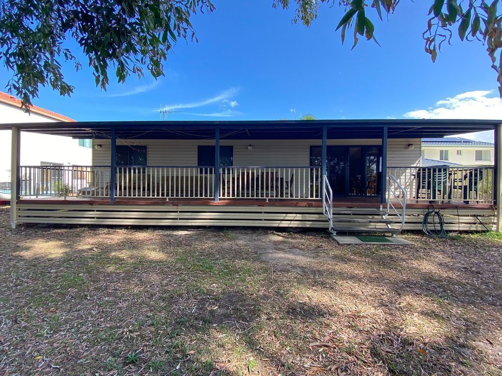 On The Bank - Burrum Heads- Riverfront- 3br- Aircon