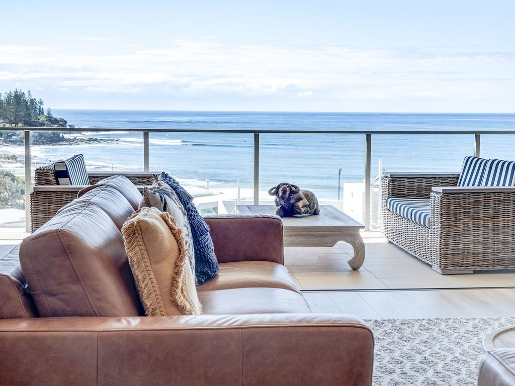 ? Luxurious Kings Beach Penthouse ? Spacious Living, Large Entertaining Balcony,