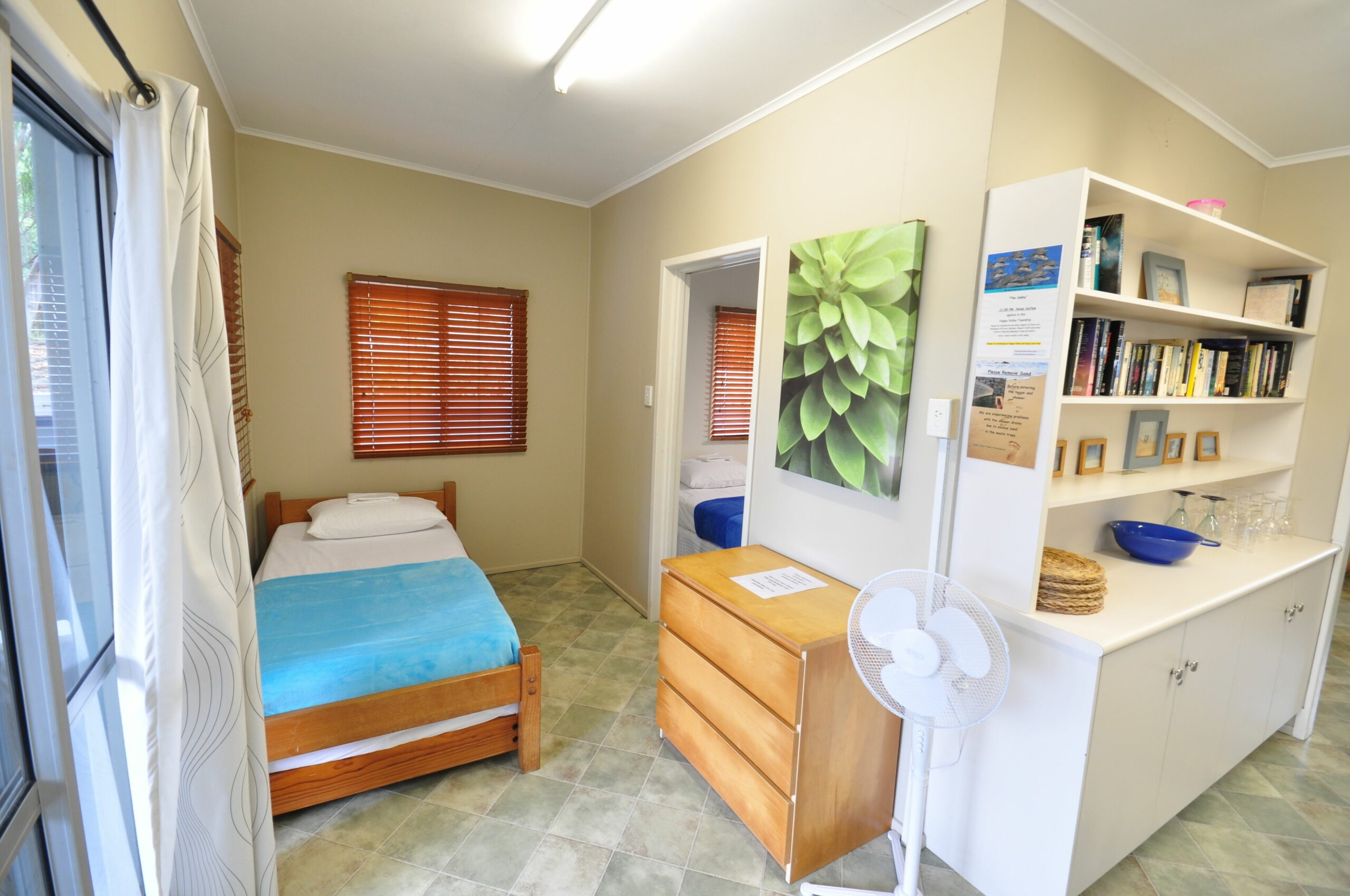 Fins - Happy Valley, Fraser Island - 5 Bedroom 4 Bath 2 Kitchen Free Wifi