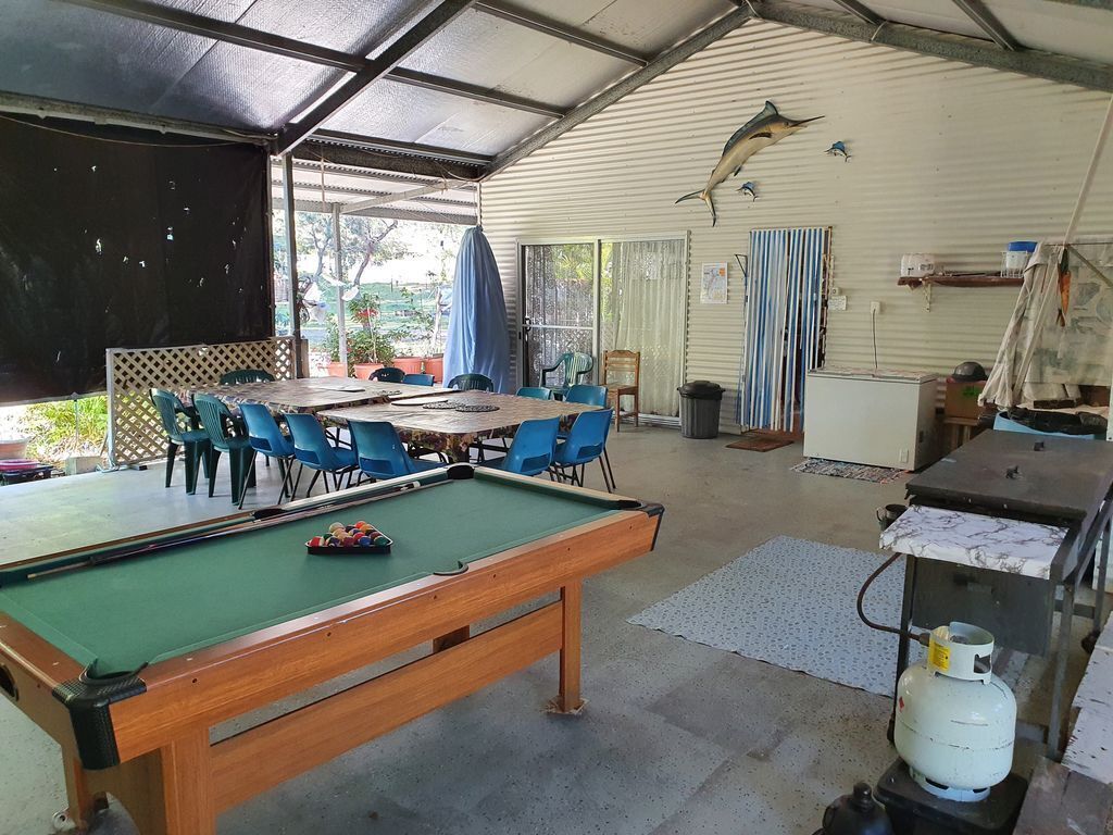 Blue Horizon Orchid Beach Fraser Island Open Plan Living With Large BBQ Area