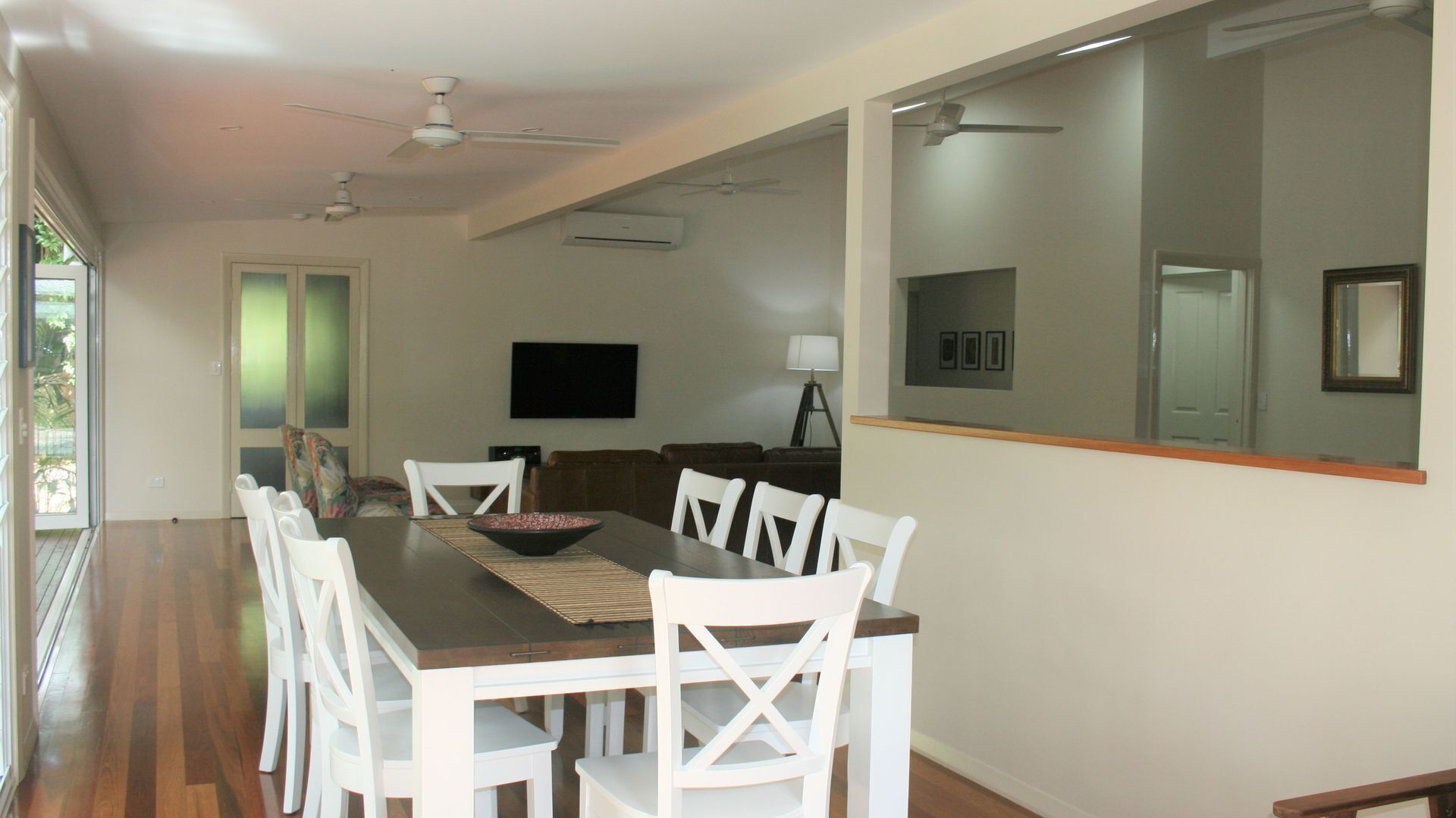 Atoll Close, 4 bedrooms, free WiFi, Private Pool, walk to beach, Foxtel