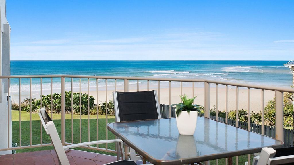 Chiswell Place Unit 2 Kings Beach QLD