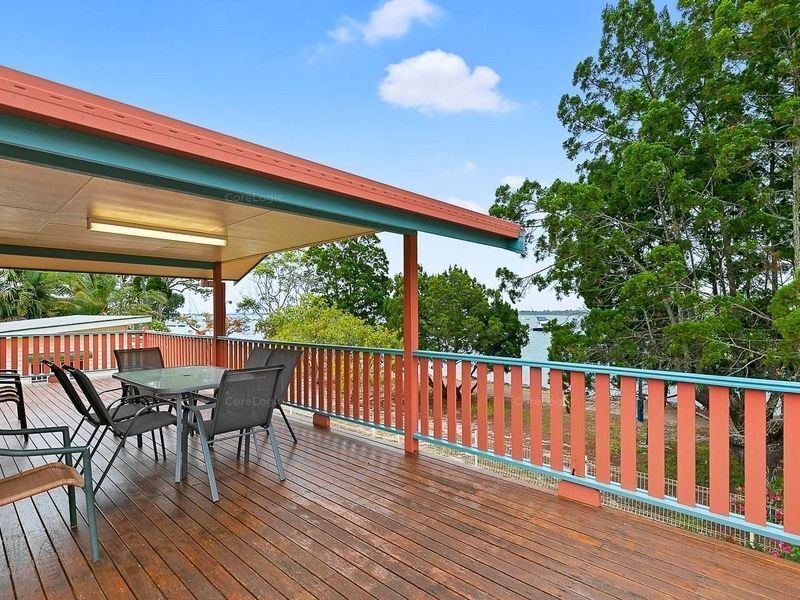 Sunrise Up - Burrum Heads- Riverfront- 3br- Pets Welcome