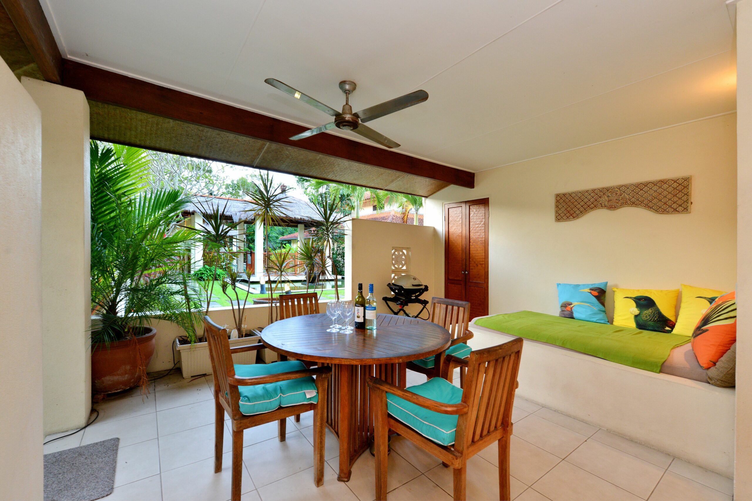 Beachfront Surya Villa 8