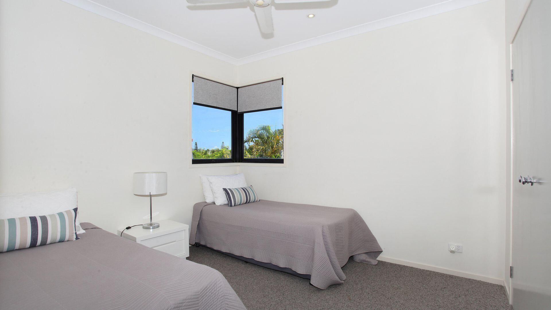 Tarcoola 41 - Five Bedroom House With Foxtel + Wifi + Aircon and BBQ in Mooloolaba