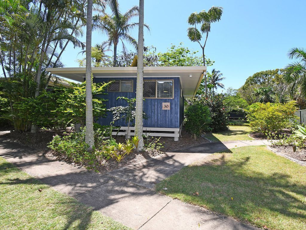 Lake View Villa - Urangan, QLD