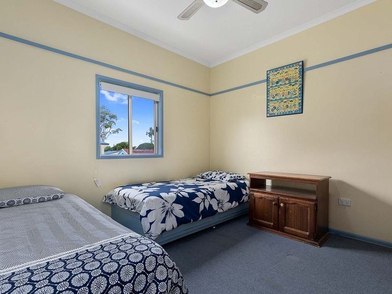 Sunrise Up - Burrum Heads- Riverfront- 3br- Pets Welcome