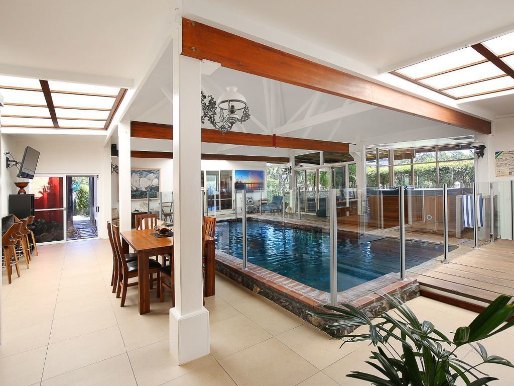 Indoor Pool & Hot Spa/jacuzzi~pet Friendly, Wifi, Pool Table, AC, 6 Tvs, Foxtel