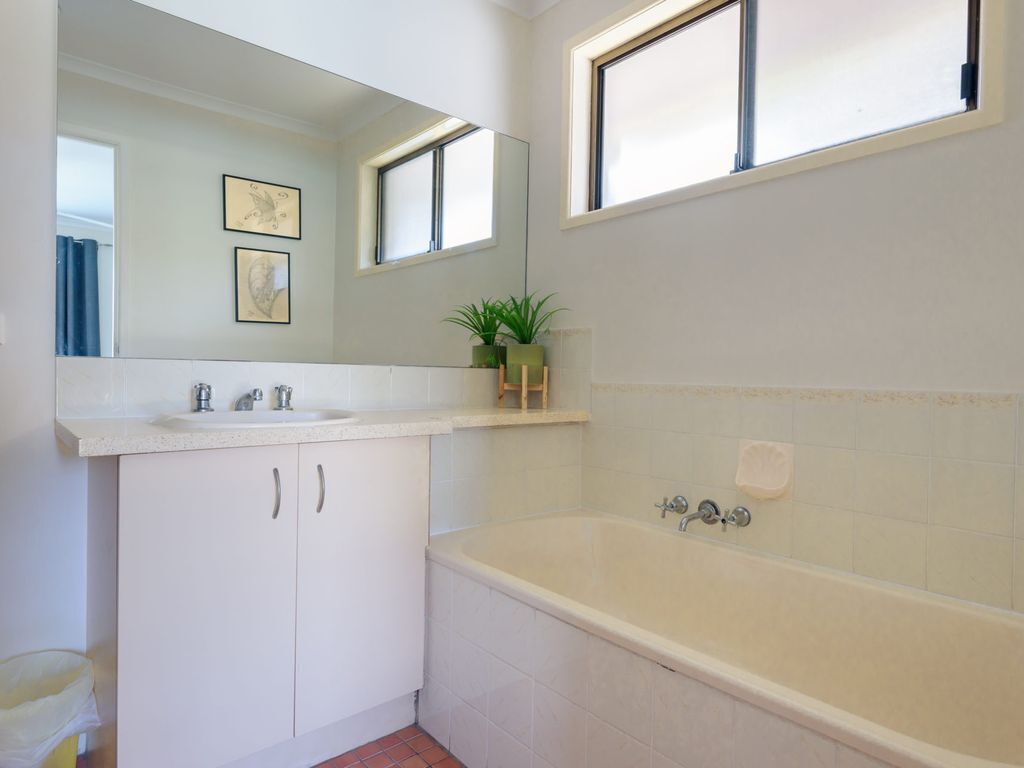 13 Coora Court - Sleeps 6, Pool, air Con, Pets