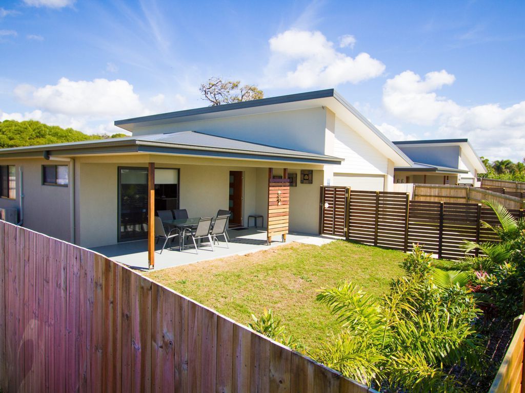 Beach Walk Holiday House