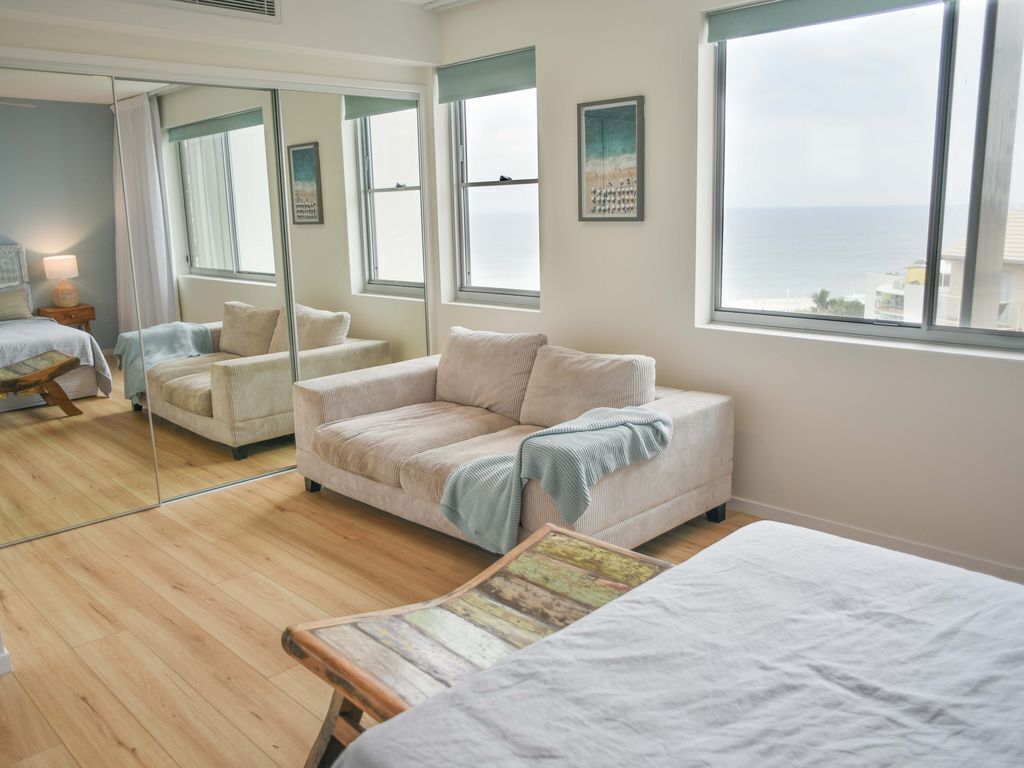 ? Luxurious Kings Beach Penthouse ? Spacious Living, Large Entertaining Balcony,