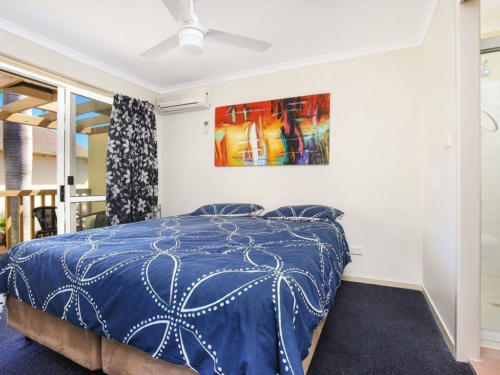 Resort Style - The Oasis Resort Villa 7, 2 Landsborough Pde