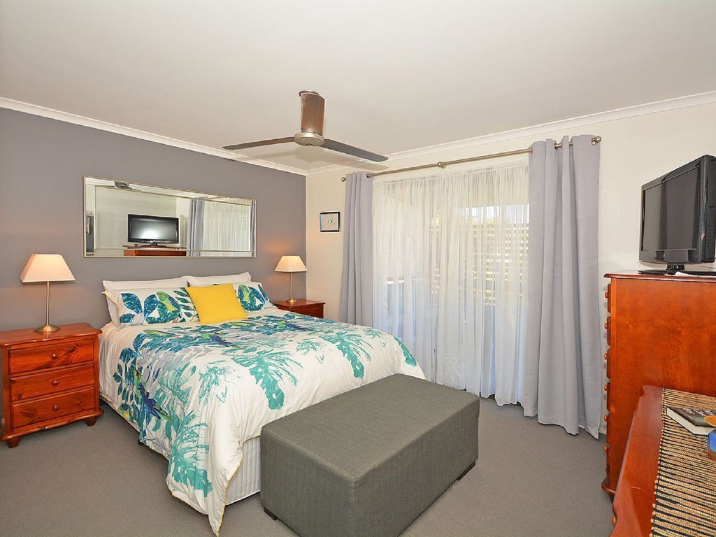 Dufley- Burrum Heads- Walk to Beach - 2BR - Aircon