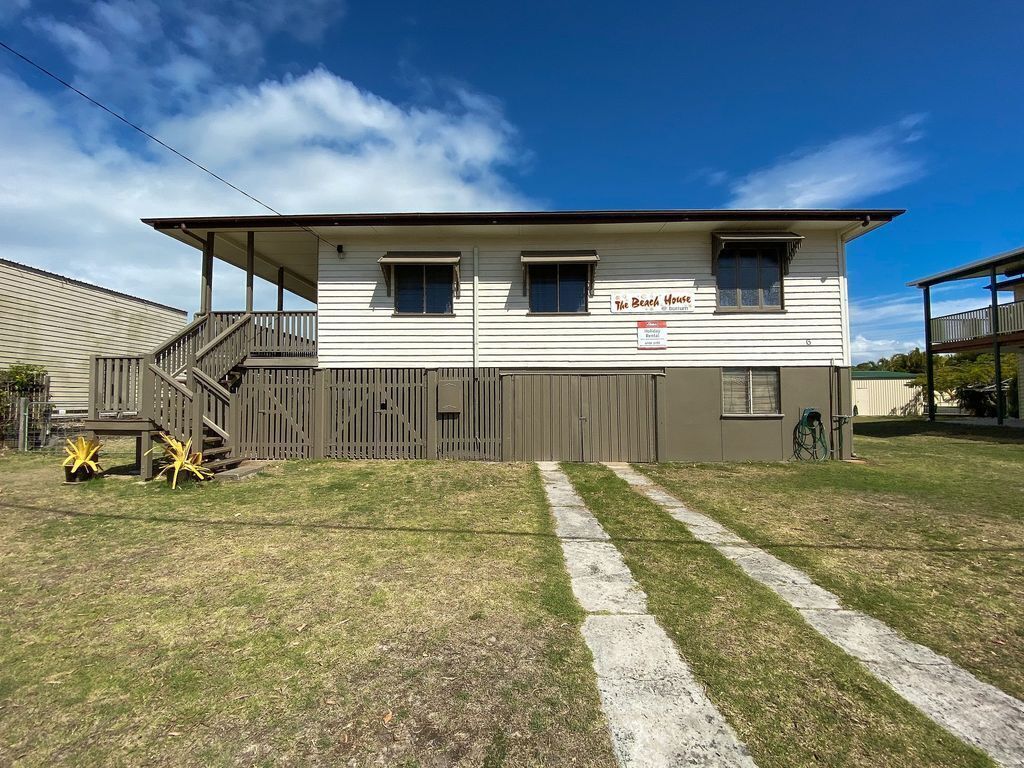 A Beach House@burrum - Water Views-3br-aircon -pets OK