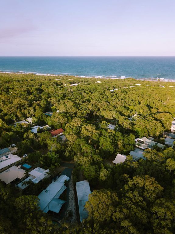 19 Satinwood Drive - Natures Retreat With a bit of Sandy Feet