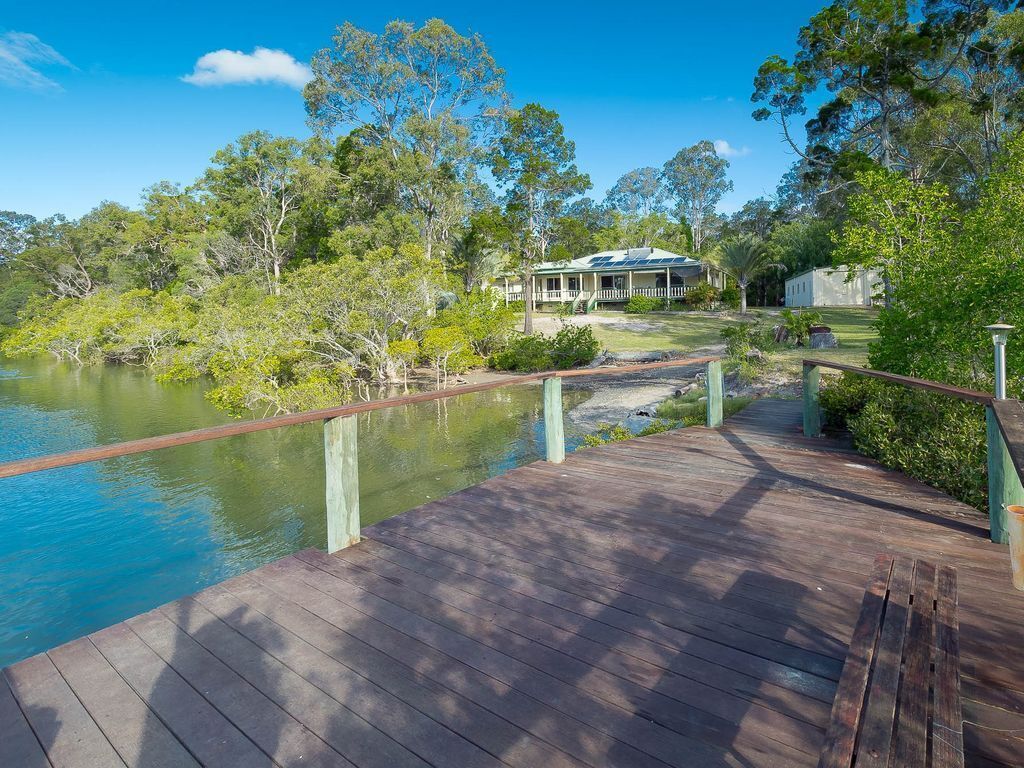 Toogoom Retreat - Waterfront-3br-jetty-boat Ramp-aircon-acreage- Pet Friendly