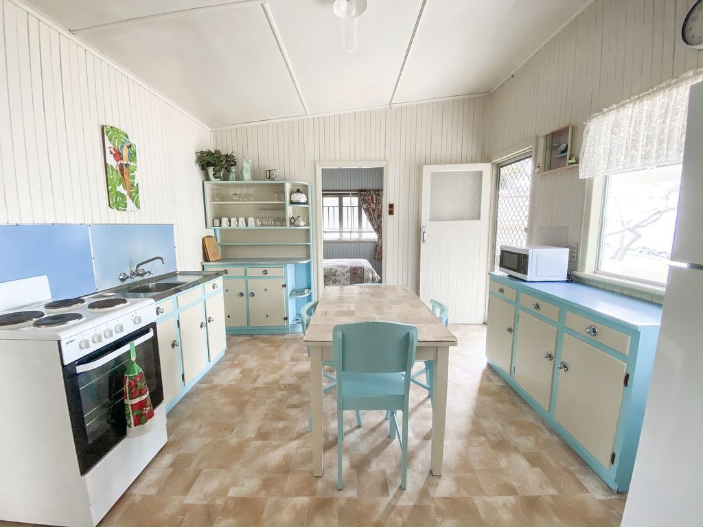 Beachcomber - Burrum Heads - Riverfront - 2BR - Pets Welcome