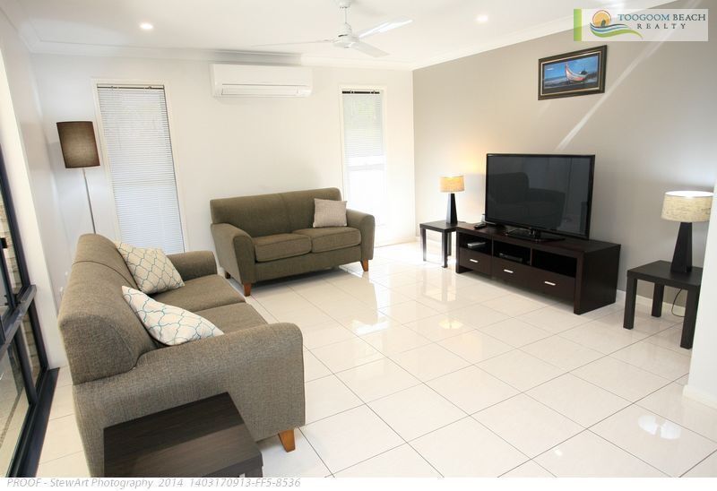 Wags On The Beach - Toogoom - Beachfront- 4br-aircon- Pets OK